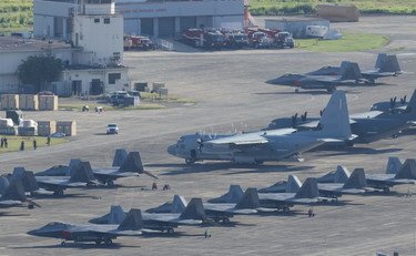 波斯湾上空的钢铁风暴：美国军事部署背后的战略逻辑与伊朗危机走向