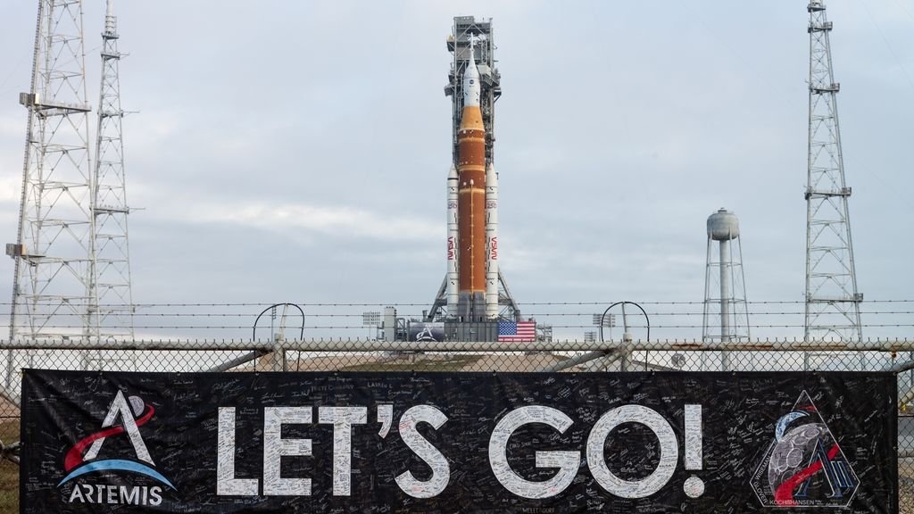 阿耳忒弥斯2号：当月球探索从承诺走向倒计时