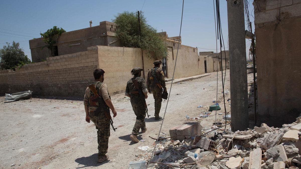 叙利亚政府与库尔德武装达成整合协议：大马士革重掌东北部的战略转折