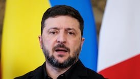 俄军大规模空袭乌克兰能源系统：波兰关闭机场与谈判阴影