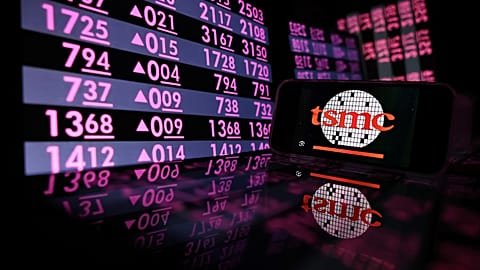 美国对华AI芯片出口政策转向：一场精算的战略博弈