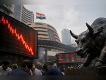 2026市场重构：AI颠覆COBOL系统、122条款关税与地缘风险三重冲击