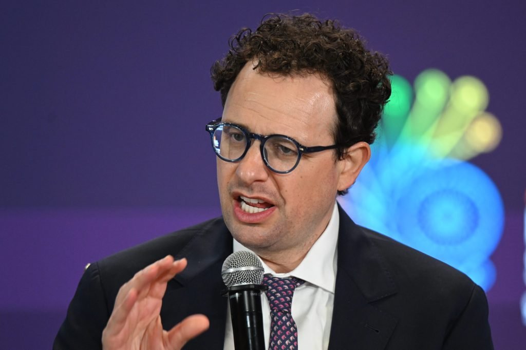 AI伦理危机：五角大楼对Anthropic下达最后通牒，重构国家安全与硅谷指令