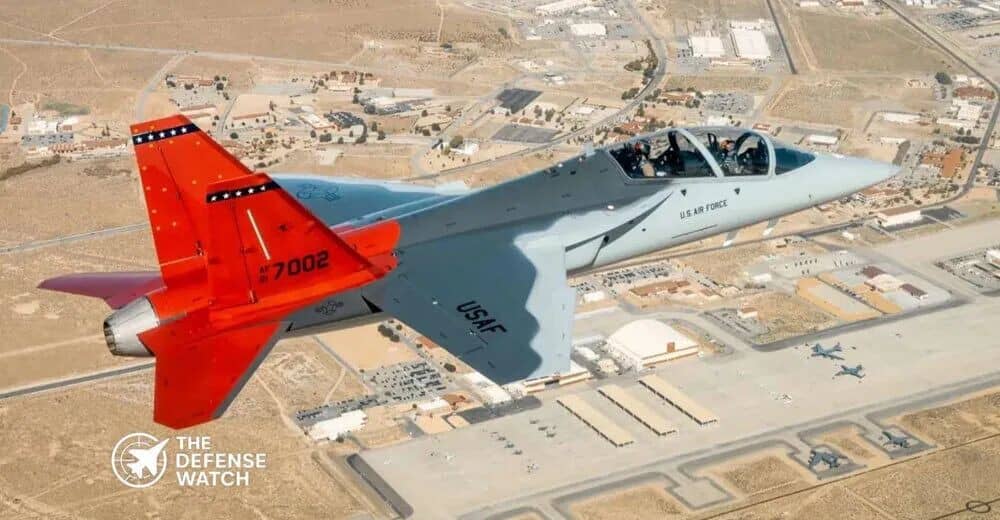 第一架T-7A“红鹰”高级教练机入役 将深度改变美国空军训练体系