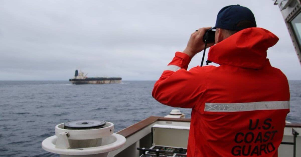 美扣押俄籍邮轮及28名船员事件全解析：背景、进展与国际影响